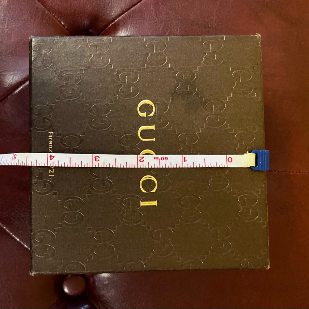 Gucci Embossed Brown Box with Gold Logo - Picture 13 of 14
